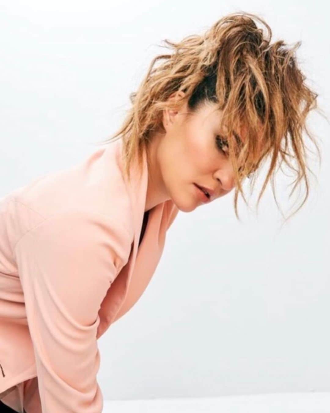 ジェシカ・ゾアのインスタグラム：「Pretty in Pink 🎀」