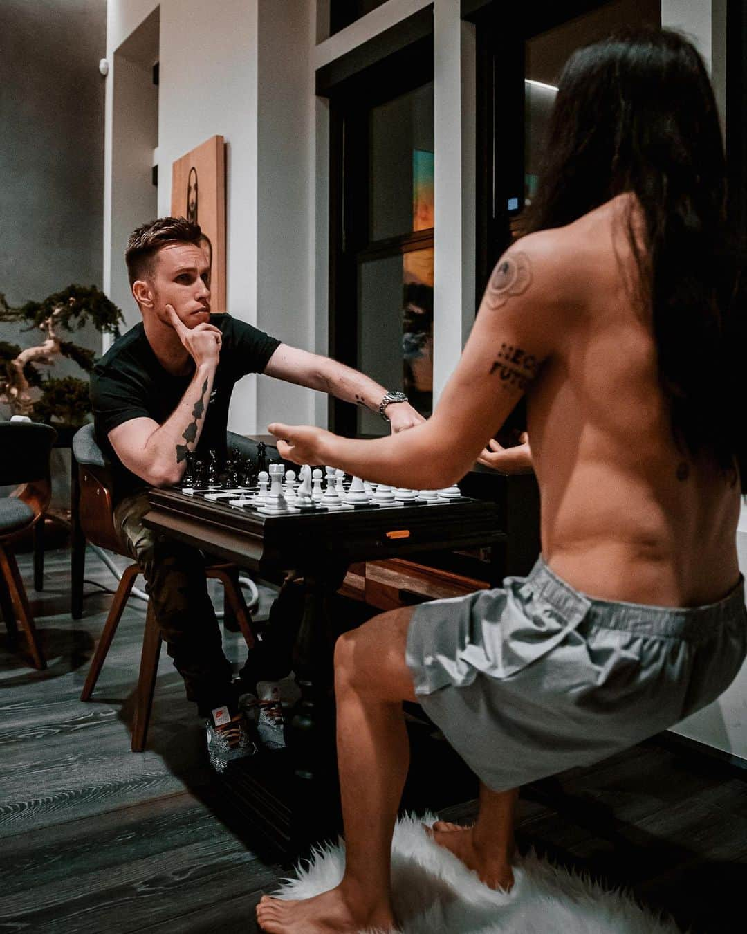 ニッキー・ロメロさんのインスタグラム写真 - (ニッキー・ロメロInstagram)「Checkmate ♟」12月1日 2時46分 - nickyromero