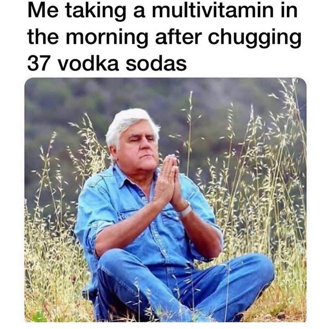 ミンディ・カリングのインスタグラム：「Doesn’t quite work like it did in college (via @mytherapistsays)」