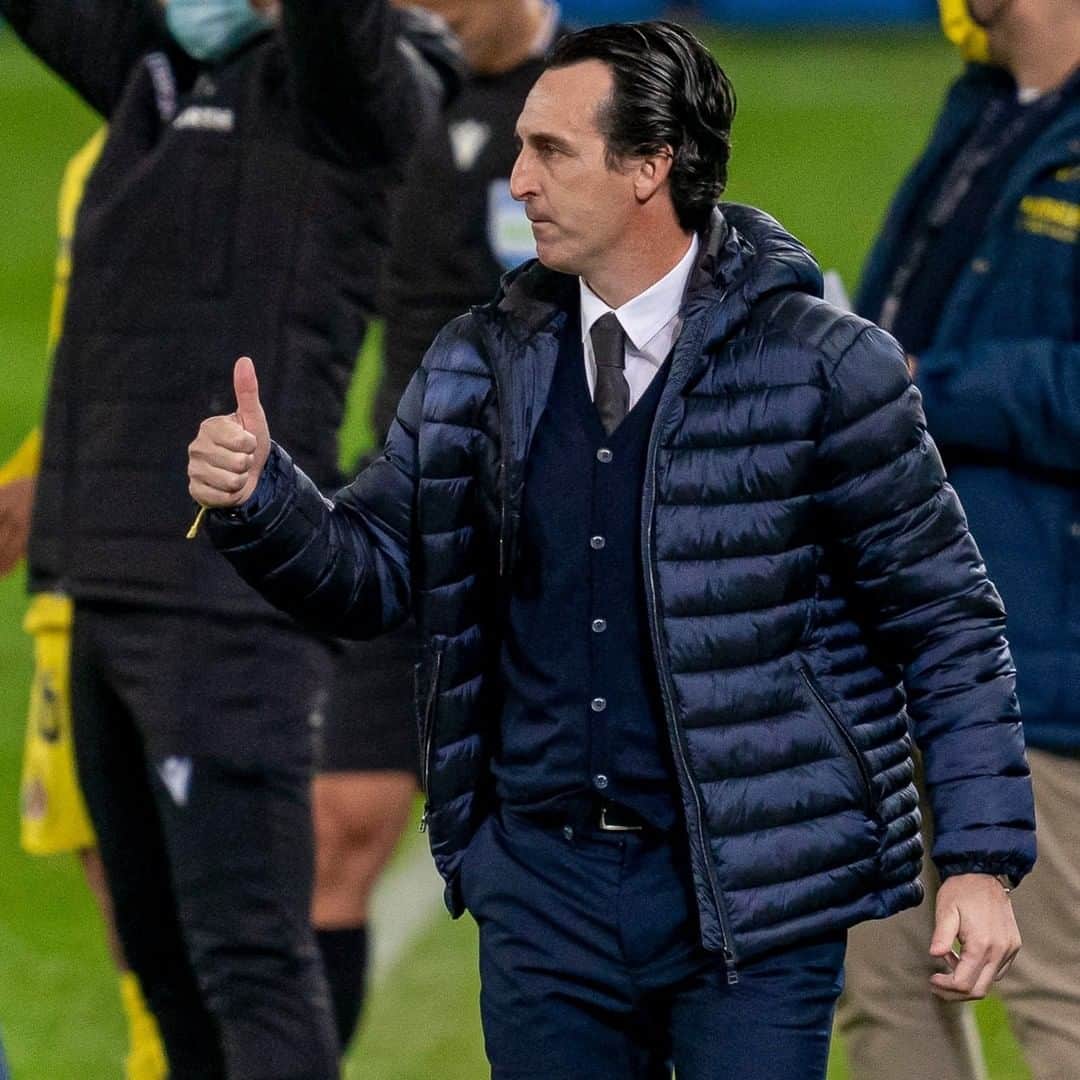 ビジャレアルCFのインスタグラム：「¡Doce partidos y más de dos meses sin perder con @unaiemery_ 💪! .  12 games and more than two months unbeaten with @unaiemery_ 💪!  #Villarreal #futbol #football #soccer #LaLiga」