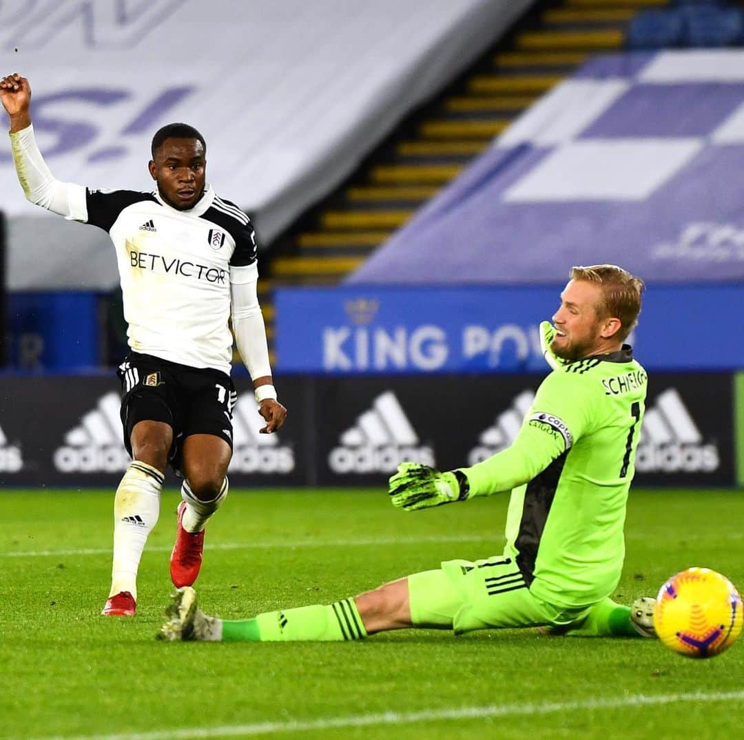 フラムFCさんのインスタグラム写真 - (フラムFCInstagram)「Double delight. Up by two at the break! 😍 #FFC」12月1日 3時22分 - fulhamfc