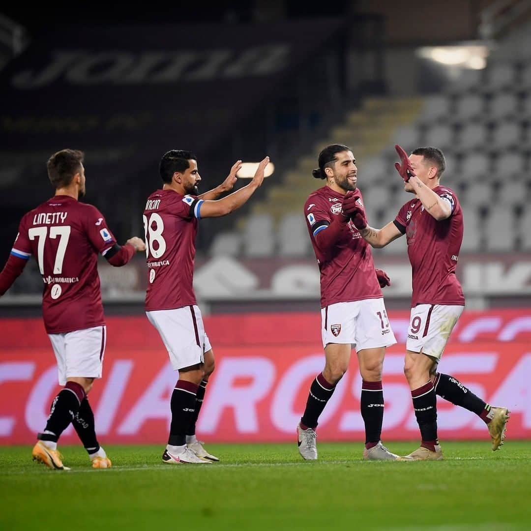 トリノFCさんのインスタグラム写真 - (トリノFCInstagram)「⏱️ HALF TIME Siamo avanti dopo 45' grazie al gol di @gallobelotti 🐔  #TorinoSampdoria 1-0 #SFT」12月1日 3時27分 - torinofc1906