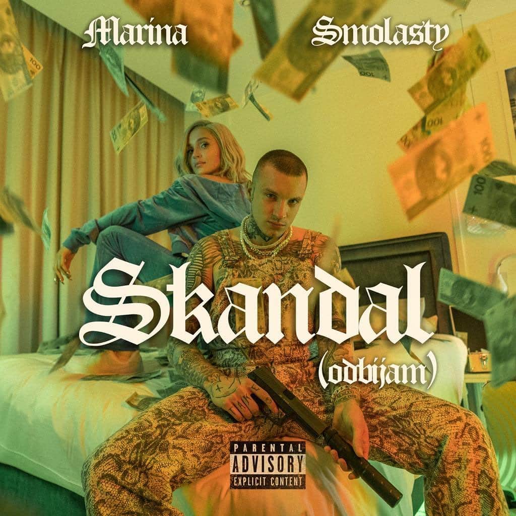 ヴォイチェフ・シュチェスニーのインスタグラム：「No to „Skandal” 🤪  @marina_official ❤️ 🔥 @smolasty 💪」