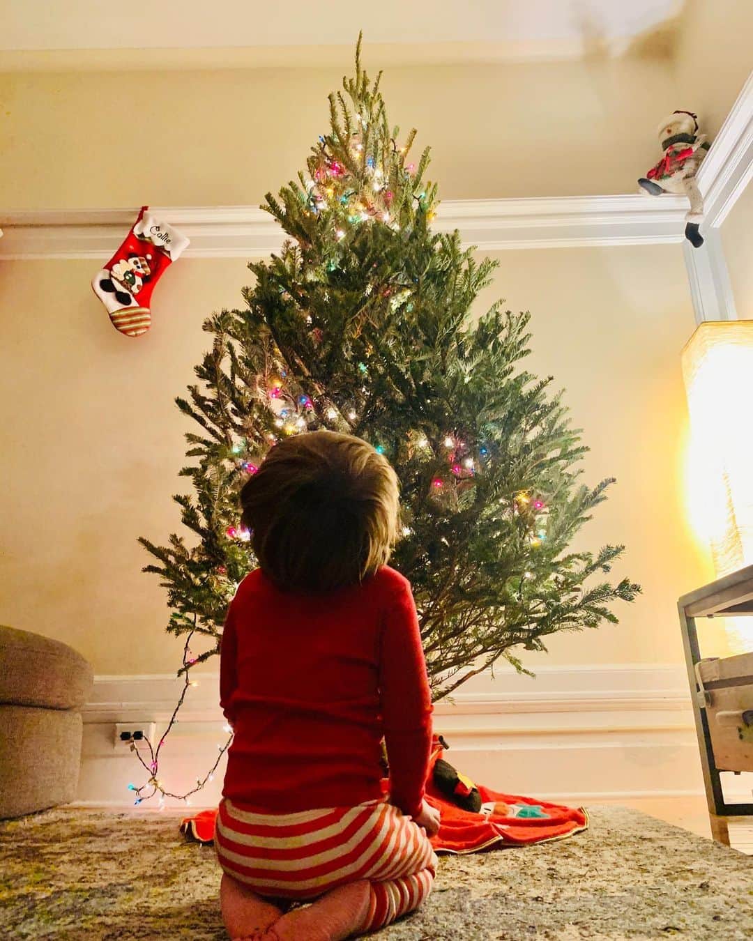 A Great Big Worldさんのインスタグラム写真 - (A Great Big WorldInstagram)「Finding the little magical moments 🎄✨」12月1日 7時05分 - agreatbigworld