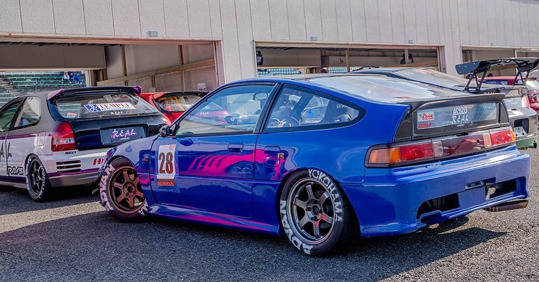 のインスタグラム：「_ REAL Across R Honda EF8 CR-X _ _ Shot on Nov-15 2020 "Circuit Festa" "HONDA ONE MAKE RACE" organized by @aslan_inc_japan at Central Circuit. _ car: @y26real photo: @mistbahn _ _ JP) 2020年11月15日のセントラルサーキットで開催された「サーキットフェスタ」内の、アスランさん( @aslan_inc_japan )主催の「ホンダ・ワンメイク・レース」で撮影。 _ _ #circuitfesta #サーキットフェスタ #hondaonemakerace #centralcircuit #セントラルサーキット #honda #crx #hondacrx #ホンダcrx #realcompany #リアルカンパニー #real #across #ef8 #ef #efcrx #crxsir #osakajdm #kanjo #kanjostyle #kanjoracer #kanjozoku #timeattack #timeattackjapan #bseries #b18 #b18c #advan #te37 #hondasontrack」