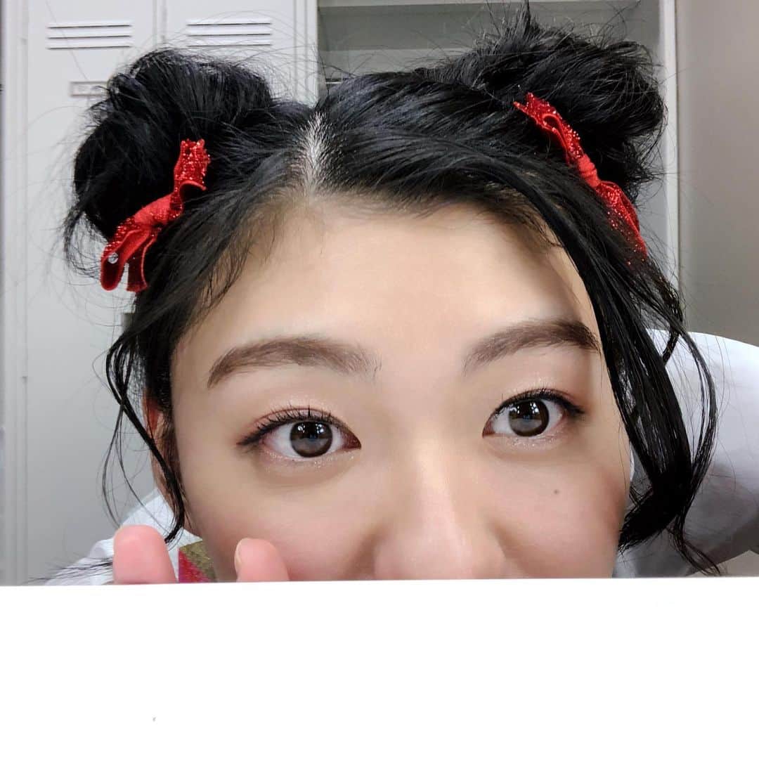 小林歌穂さんのインスタグラム写真 - (小林歌穂Instagram)「髪の毛が伸びてました！！﻿ ﻿ ﻿ #こんな結わけると思ってなかった#頭重くなるね#女の子すごい#あはは」12月1日 18時09分 - kobayashi_kaho_official