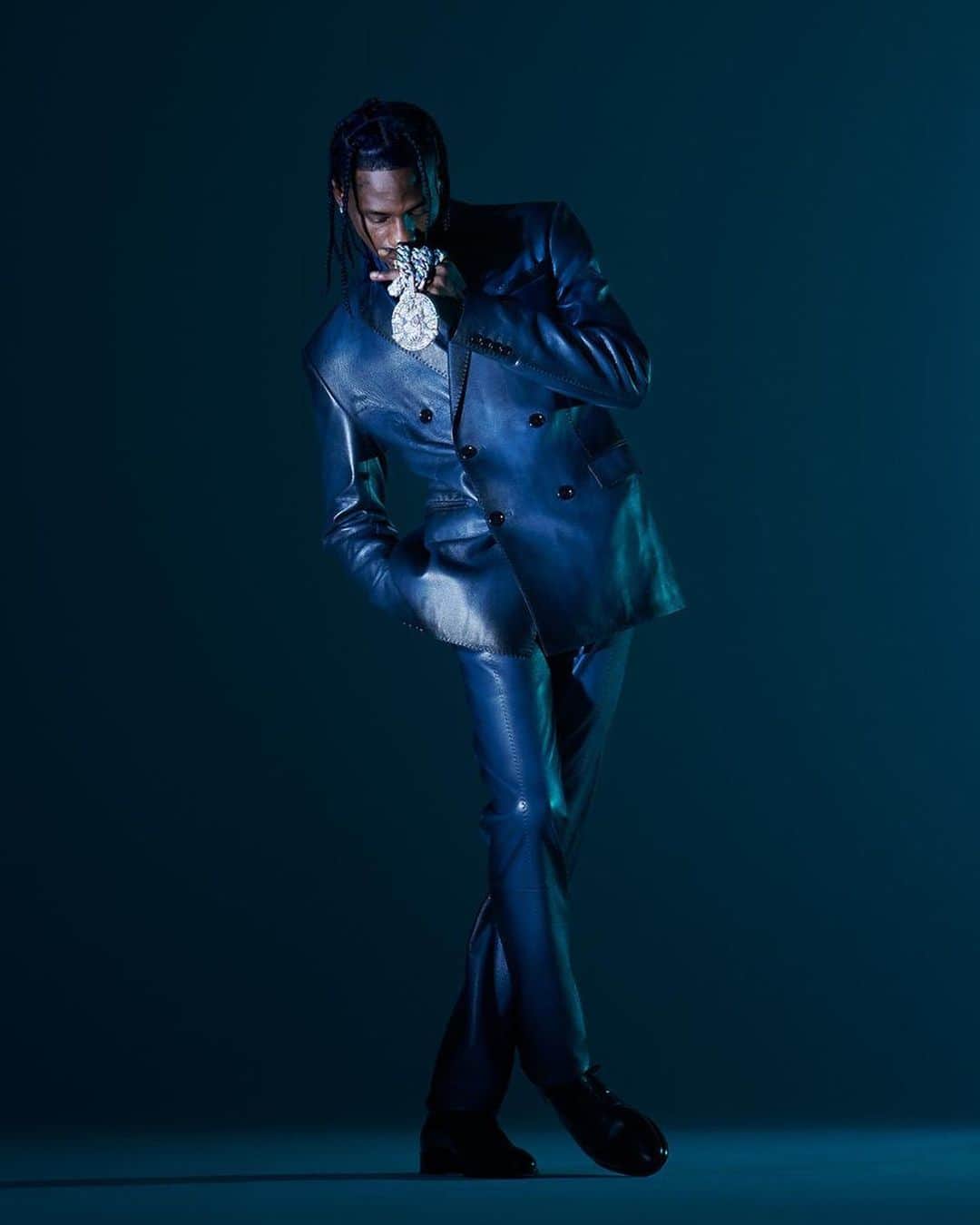 クリスヴァンアッシュのインスタグラム：「@TRAVISSCOTT IN @BERLUTI FOR @forbes MAGAZINE THANK YOU @jameltoppinphoto @makkaroo @rosegrandquist @jeanpierrebaux  #travisscott #berluti #krisvanassche #forbes」