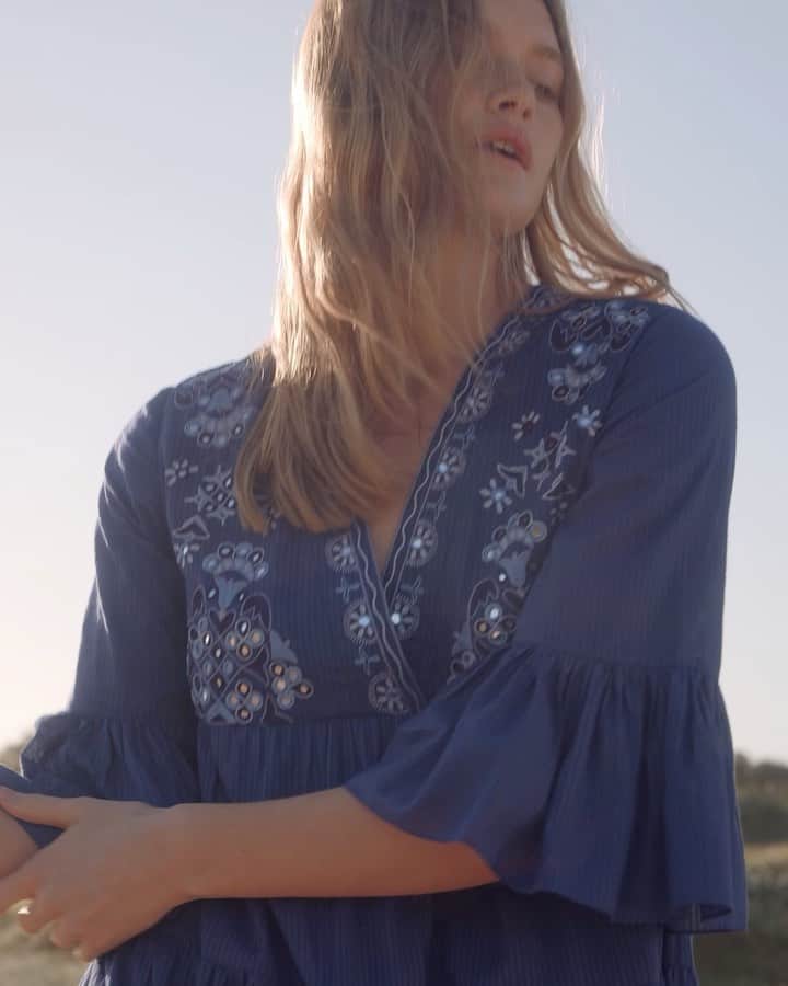 ミーガンパークのインスタグラム：「The final chapter of our summer collection has arrived! Discover the glistening, intricate embroidered pieces of the Anya story, featuring traditional woodblock inspired prints and lightweight casual pieces ideal for relaxed summer days. Spring Summer Chapter 3 is online and in store now x」