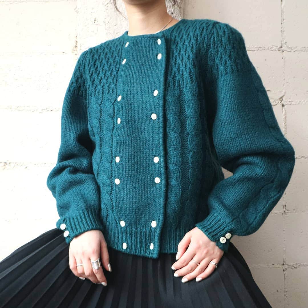吉祥寺 古着屋 Orfeoのインスタグラム：「. ONLINE SHOP・NEW STOCK  #orfeo #kichijoji #tokyo #vintage #used #fashion #coordinate #outfit . . . スタッフ募集についてはこちら→https://www.instagram.com/p/CHcEl3Tl1Sk/?igshid=1j1r0z0xinhmp .  ONLINE SHOP掲載商品のお問い合わせはONLINE SHOPからのメール、またはインスタグラムのプロフィール記載のメールアドレスよりお願いいたします ショッピングリンク無しのインスタグラム、ストーリー掲載商品も個別に通販承りますのでメール(orfeokichijoji@yahoo.co.jp)にてお問い合わせください」