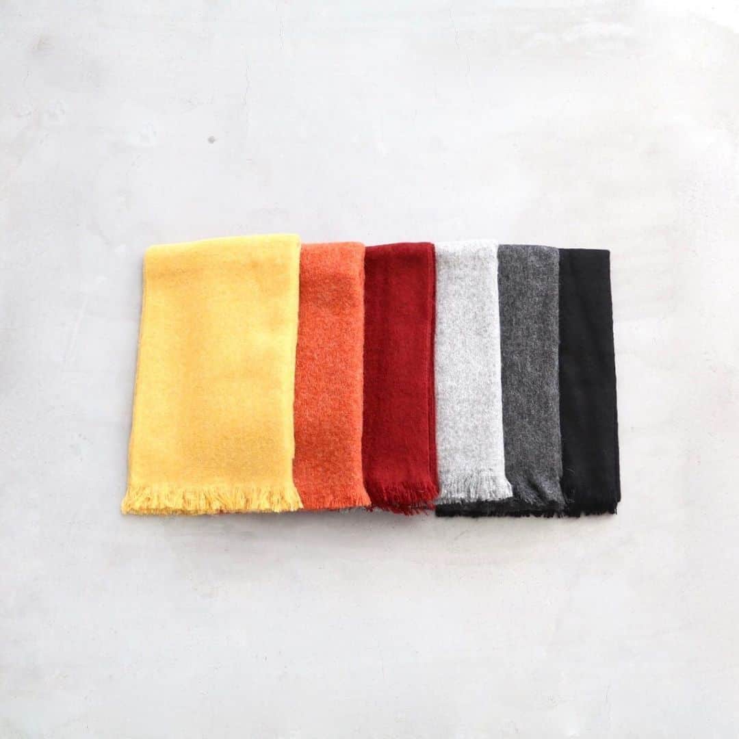 のインスタグラム：「_［再入荷！！］ MOHAIR STOLE - MADE IN FRANCE - ¥7,700- _ 〈online store / @digital_mountain〉 https://www.digital-mountain.net/shopdetail/000000012564/ _ 【オンラインストア#DigitalMountain へのご注文】 *24時間受付 *15時までご注文で即日発送 *1万円以上ご購入で送料無料 tel：084-973-8204 _ We can send your order overseas. Accepted payment method is by PayPal or credit card only. (AMEX is not accepted)  Ordering procedure details can be found here. >>http://www.digital-mountain.net/html/page56.html  _ 本店：#WonderMountain  blog>> http://wm.digital-mountain.info _ 〒720-0044  広島県福山市笠岡町4-18  JR 「#福山駅」より徒歩10分 #ワンダーマウンテン #japan #hiroshima #福山 #福山市 #尾道 #倉敷 #鞆の浦 近く _ 系列店：@hacbywondermountain _」