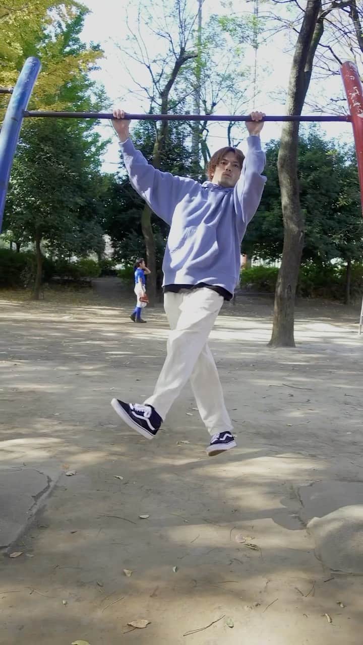 Beat Buddy Boiのインスタグラム：「🕺 @ryoverflow @airfootworks  #BeatBuddyBoi #airfootworks  #airdance #dance #RYO」