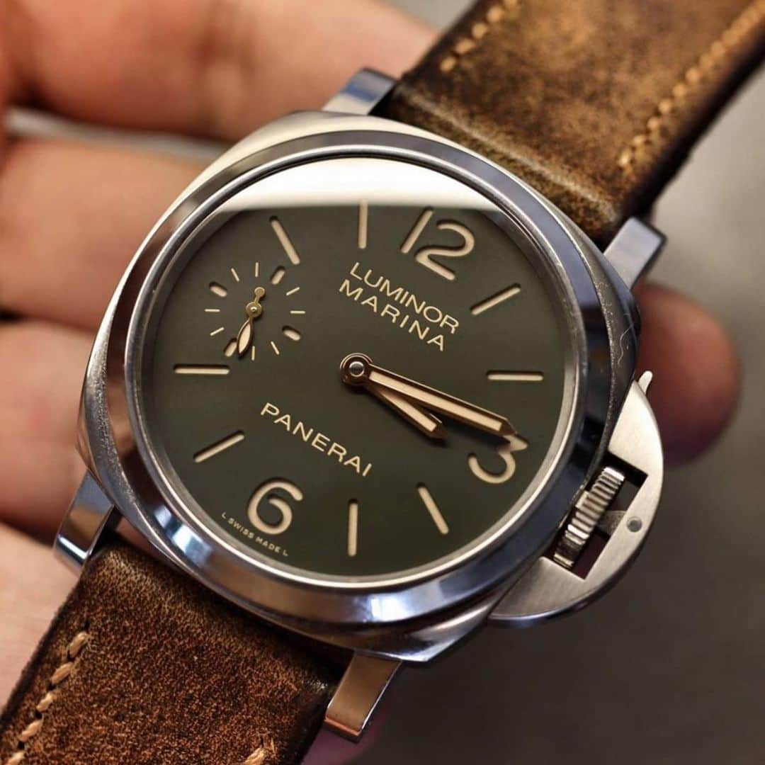 パネライのインスタグラム：「How perfect is this strap from @officialmrtiptopleather on the #Panerai #PAM911?  Pic by buddy @azcii #paneraicentral」