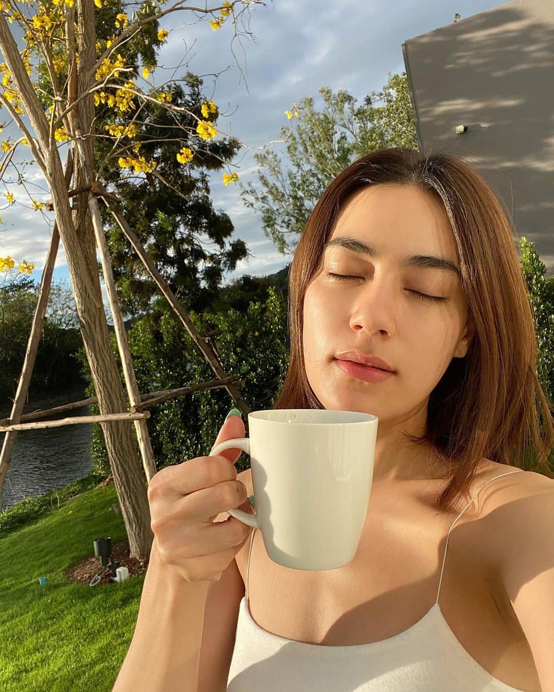 キンバリー・アン・ウォーテマス・ティアムシリのインスタグラム：「One day in heaven..🤍 #nofilter」