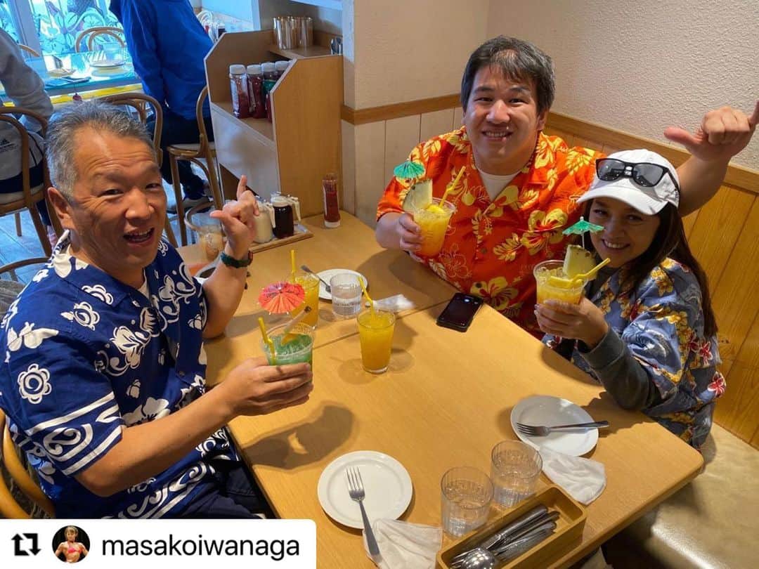 EGGS ’N THINGS JAPANのインスタグラム：「#Repost @masakoiwanaga 様  ご来店頂きましてありがとうございます😊 また、楽しまれているお写真をご投稿頂きましてありがとうございます☀️🌈 ぜひ、またEggs 'n Thingsにお立ち寄り頂いてごゆったりとお過ごしください😆🏝  ----------- ウェルカムドリンクありがとうございました🤙🌴🌺🌈 これアップすると、アロハシャツとか当たるそうなんで😁  #アロハでエッグスン」