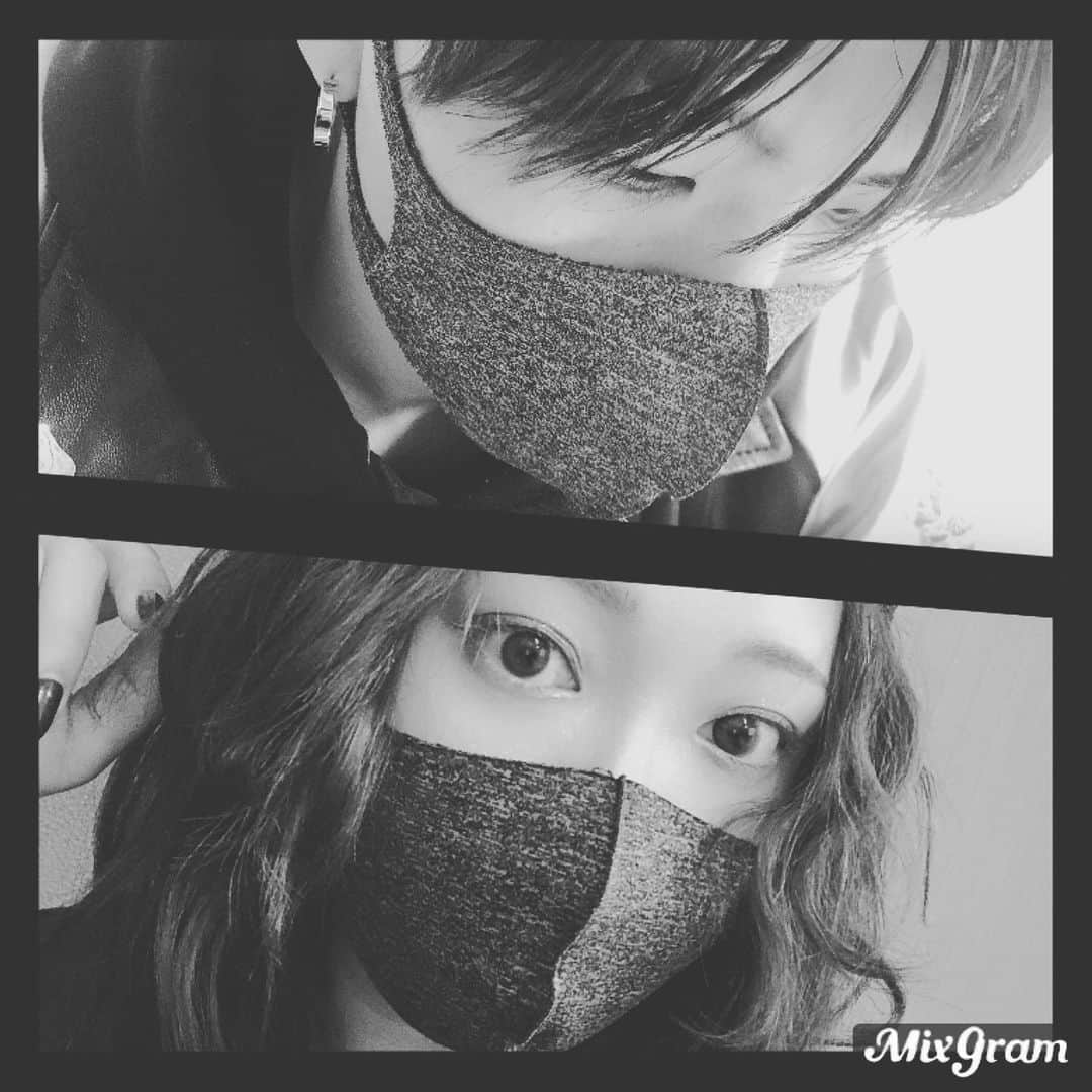 塩顔チワワのインスタグラム：「画像の加工に疎すぎる20代男子(左下の枠ダサすぎるけど消し方分かんない)」