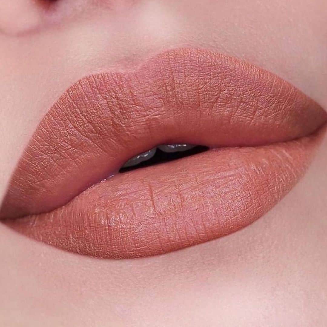 NYX Cosmeticsさんのインスタグラム写真 - (NYX CosmeticsInstagram)「We're a firm believer that you can never have enough nude lippies 👄 Add our Soft Matte Lip Cream in 'London' to your collection for just $3.90! 😍 Shop our #CyberMonday sale exclusively at nyxcosmetics.com & score 40% off all of your faves ✨ #regram @thebeautynerd_nl • #icedathome #nyxcosmetics #nyxprofessionalmakeup #crueltyfreebeauty」12月1日 10時29分 - nyxcosmetics