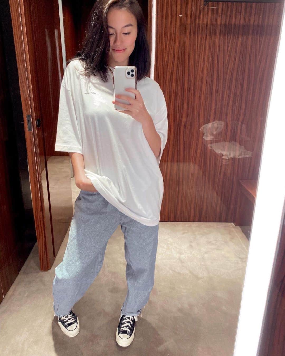アグネス・モニカのインスタグラム：「Morning 🤍 . . #AGNEZMO」