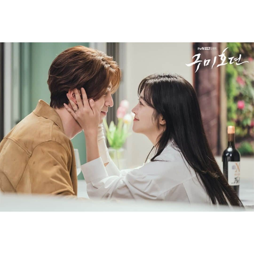 tvN DRAMA【韓国】さんのインスタグラム写真 - (tvN DRAMA【韓国】Instagram)「판타지&액션&로맨스 다 잡은 명장면 BEST 3 3개만 고르느라 죽는 줄 ㅠ  매주 [수목] 밤 10시 30분 방송 #tvN #수목드라마 #구미호뎐 #taleoftheninetailed #이동욱 #조보아 #김범」12月1日 11時15分 - tvn_drama