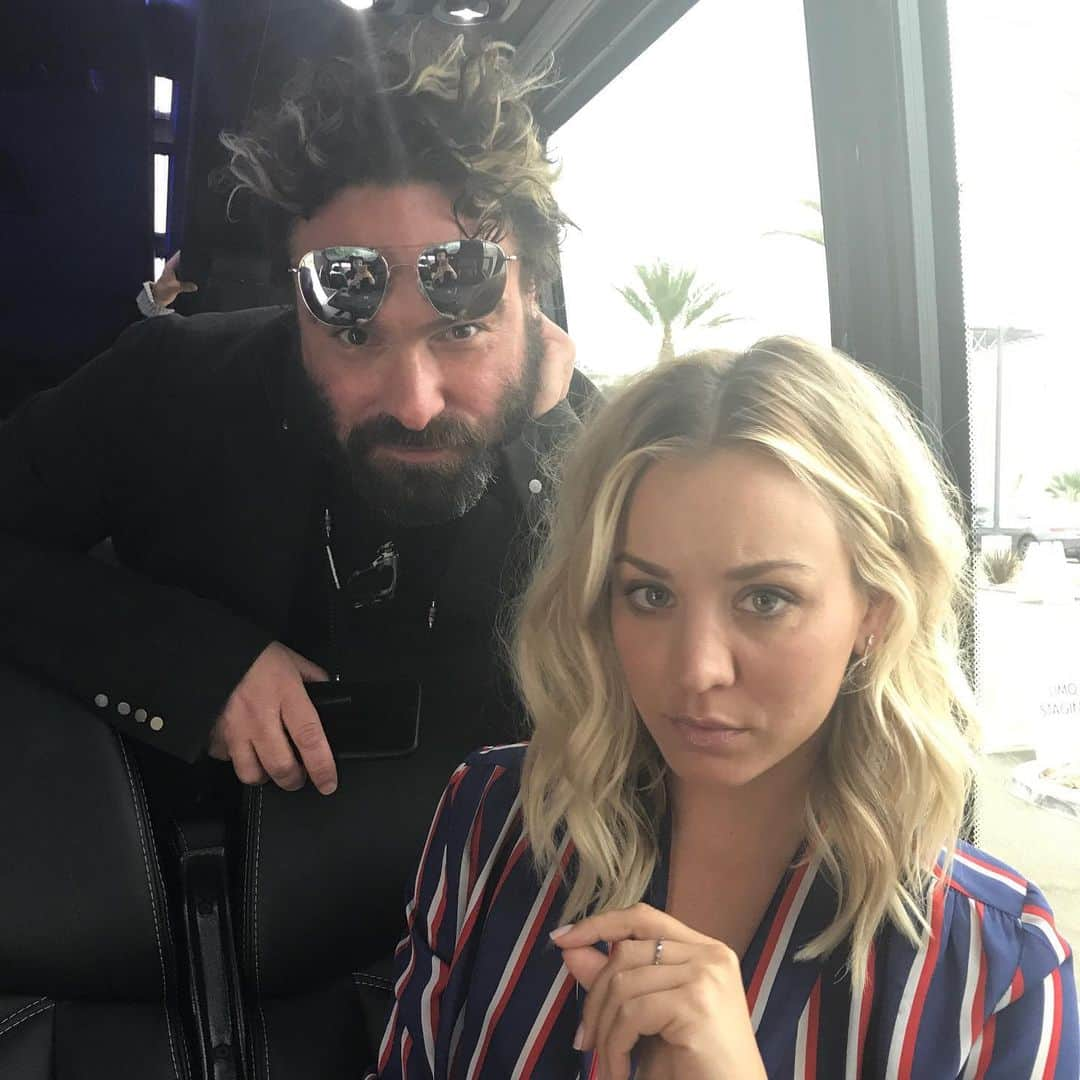 ジョニー・ガレッキさんのインスタグラム写真 - (ジョニー・ガレッキInstagram)「The happiest 74th birthday to my fake wife @kaleycuoco You know how much I adore you and respect you. I’m so proud of all you are doing and so happy with your happiness. But most of all, our friendship and partnership over the years. XO, dear. Congratulations on 82 years of age.」12月1日 12時07分 - sanctionedjohnnygalecki