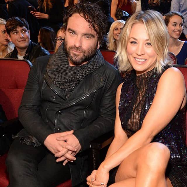 ジョニー・ガレッキさんのインスタグラム写真 - (ジョニー・ガレッキInstagram)「The happiest 74th birthday to my fake wife @kaleycuoco You know how much I adore you and respect you. I’m so proud of all you are doing and so happy with your happiness. But most of all, our friendship and partnership over the years. XO, dear. Congratulations on 82 years of age.」12月1日 12時07分 - sanctionedjohnnygalecki