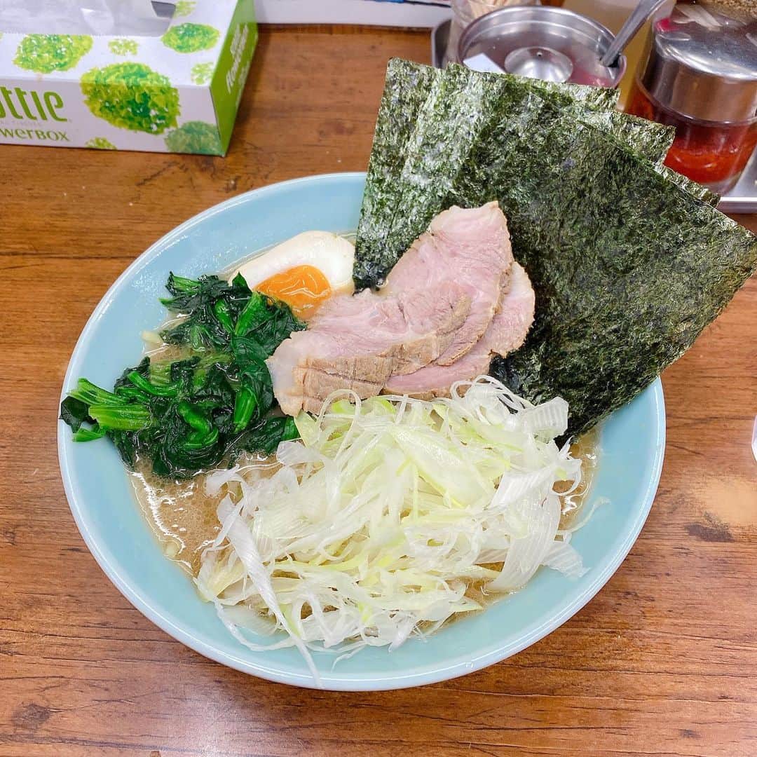 金巻ともこのグルメインスタ