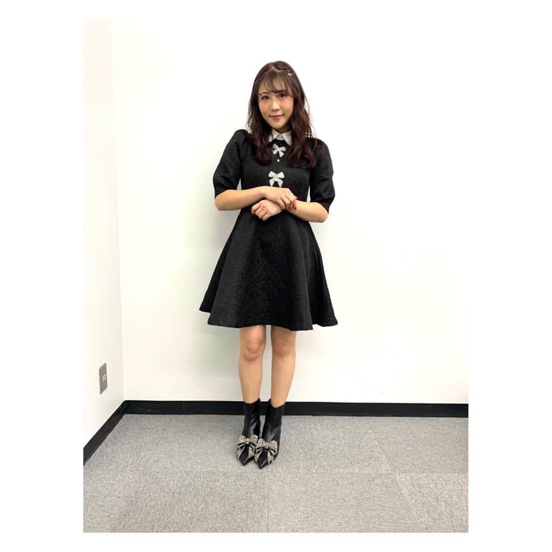 柏木作夢さんのインスタグラム写真 - (柏木作夢Instagram)「@nishinomiki_official ✨ 今日のスタイリング👗 ・・・ #西野未姫 #衣装 #黒 #ワンピース #リボン」12月1日 12時08分 - samukashiwagi