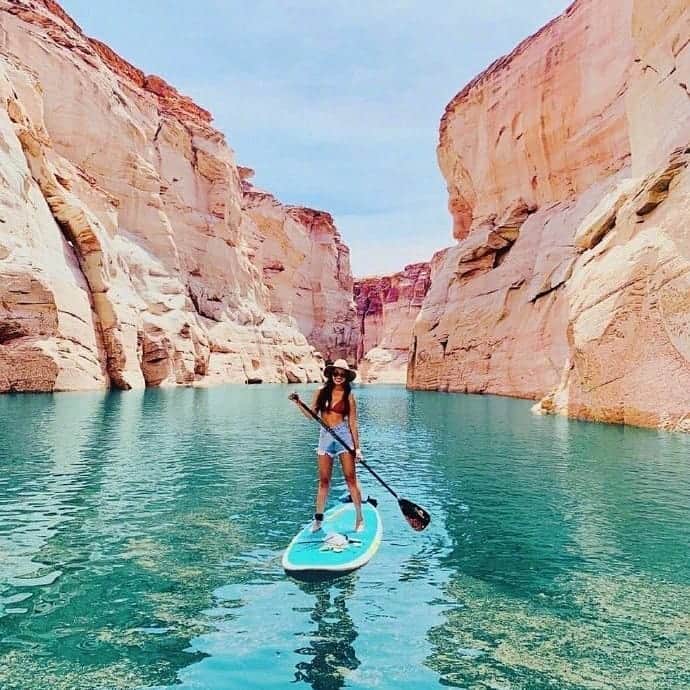Padgramさんのインスタグラム写真 - (PadgramInstagram)「Lake Powell is located on the Colorado River in Utah and Arizona, USA, a major vacation spot visited by approximately two million people every year. 🏞🏞 #pgdaily #pgstar #pgcounty #lake #lakepowell #planetgo #planet #planetearth #amazing #awesome #nature」12月1日 12時11分 - planet.go