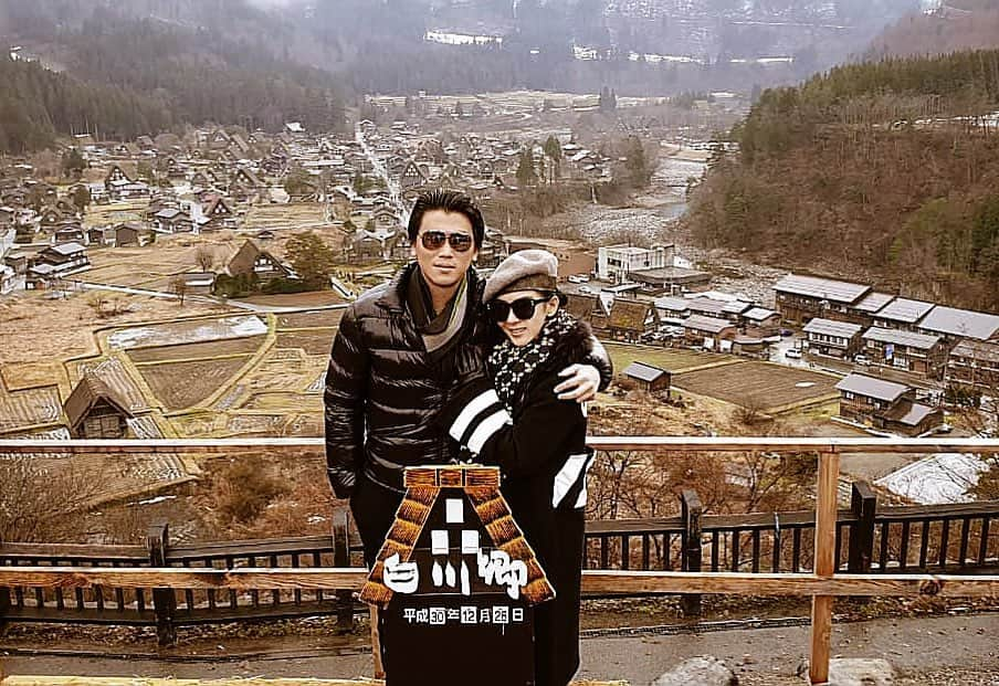 Syahriniさんのインスタグラム写真 - (SyahriniInstagram)「• Welcoming Our Favorite Month, ... Hi December !  _______________ 𝓢𝓨𝓡 ______________  #PrincesSyahrini #WhenInJapan」12月1日 12時14分 - princessyahrini