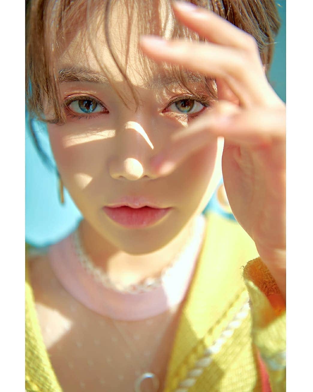 Han Ga Eunさんのインスタグラム写真 - (Han Ga EunInstagram)「날씨좋다 Photo @circusbear_z  Hair @hearts_cdw  Studio @grandbleu_studio   . . #model #koreanmodel」12月1日 12時30分 - gaeungbebe