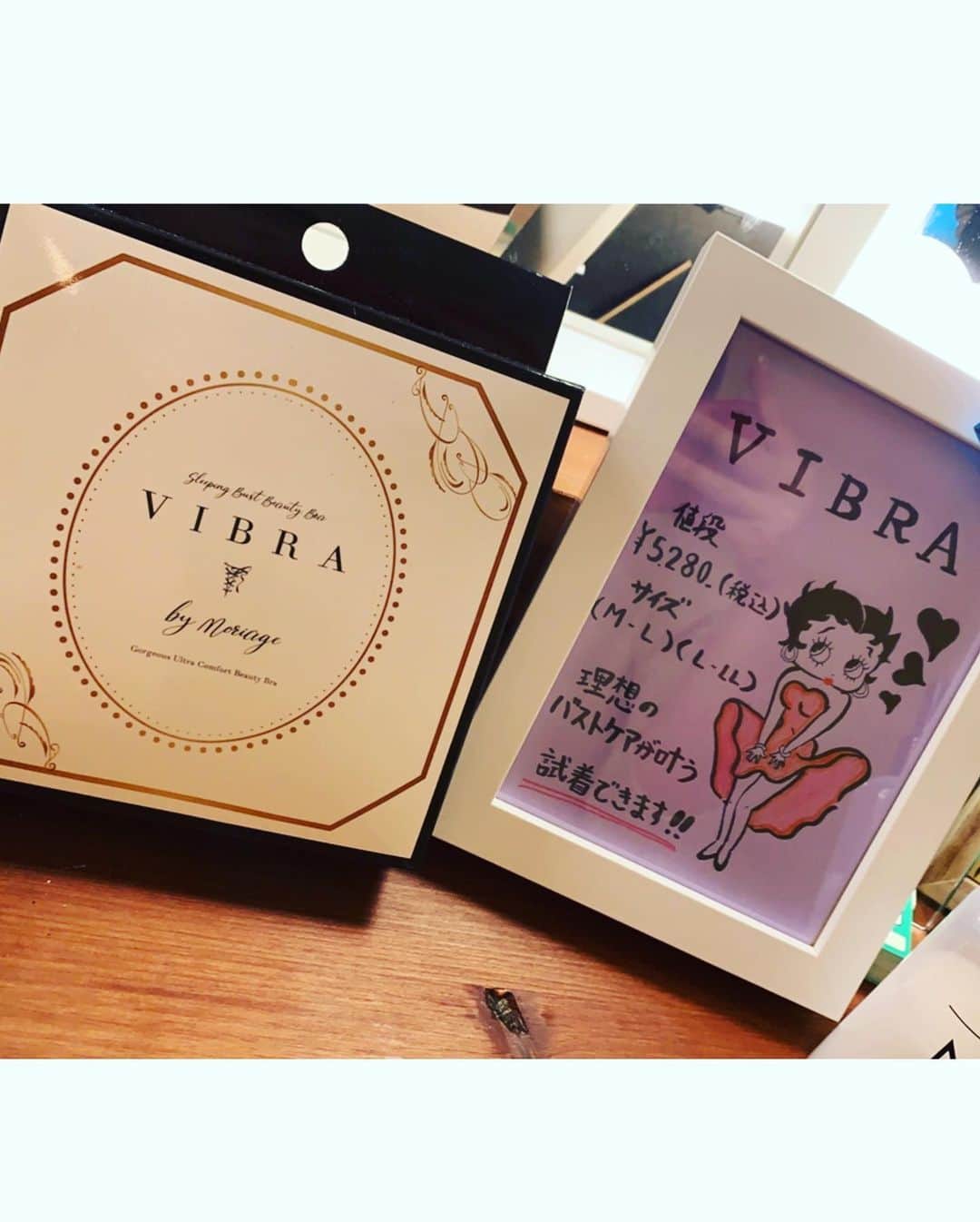 羽生アリサさんのインスタグラム写真 - (羽生アリサInstagram)「今日は代々木にある育乳サロンstc(@stc__official )さんに行って来ました🥰❤️ バストケアしかないのかと思ってたら全身のメニューもあって、お身体全部施術してもらった🥰❤️ もちろんおっぱいにもお肉が集まってふっくらしたのだけど、お腹がめっちゃくびれたよ😂✨✨ こういうのは継続だと思うので維持できるよう頑張ろ〜🥺🥺 お店だけで先行発売してる育乳ブラも使うことにしたよ🥰❤️✨ 綺麗な形をキープしたいです🐰🌸🌸🍓🍓。。 ちなみにサロンはめっちゃ駅近でした😆😆✨✨ . . @stc__official  #代々木 #育乳サロン #育乳 #育乳ブラ #stc #vibra #エステサロン #バストケア #バストケアサロン #バストケアブラ #美容 #美活  #今日の羽生さん 🐰🌸」12月1日 18時21分 - arisa_hanyu