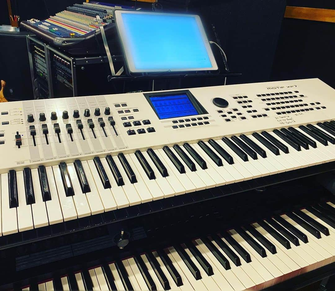 Shinnosukeさんのインスタグラム写真 - (ShinnosukeInstagram)「スタジオリハ。  #studio #rehersal #keyboard」12月1日 15時13分 - shinscapade