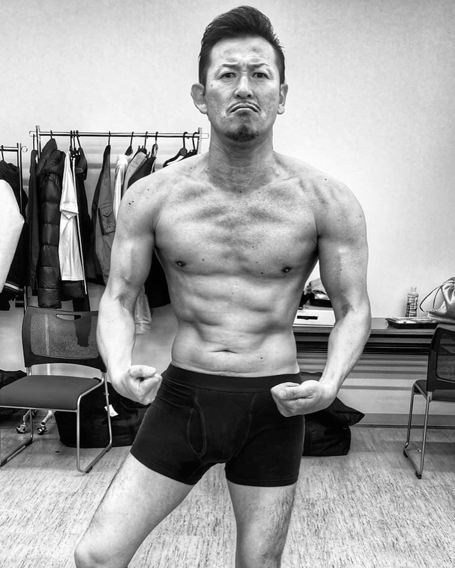山口祥行のインスタグラム：「根岸と良い勝負出来そうたな‼️ #舘昌美」