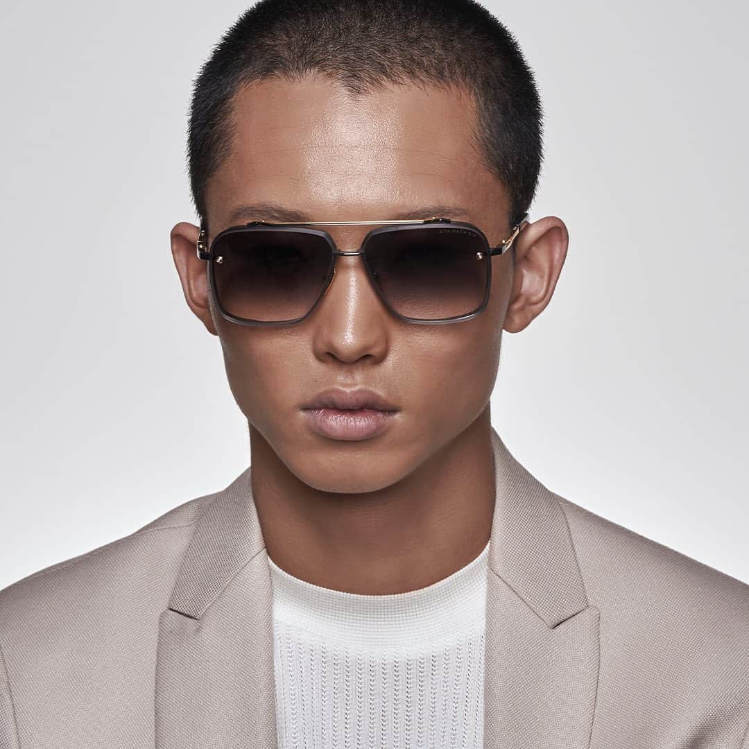 ディタのインスタグラム：「Inspired by the art of speed and relentless endurance. Crafted in titanium, the Mach-Six features a forked temple hinge with DITA’s hex screws securing the temple to the frame’s chassis. A sleek, dual-titanium brow bar echoes the mechanical design of the hinge. #DITA #DITAeyewear #MachSix #DITAmach #DITAsunglasses」