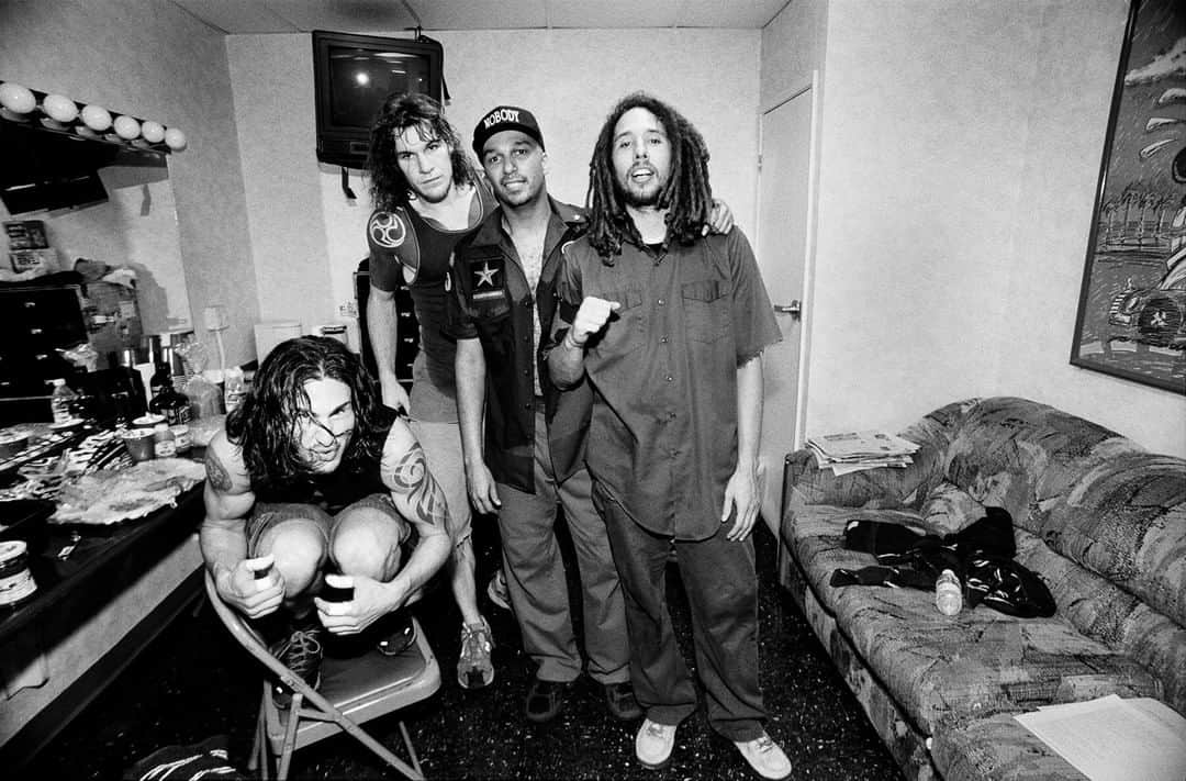 RAGE AGAINST THE MACHINEさんのインスタグラム写真 - (RAGE AGAINST THE MACHINEInstagram)「Live at the Grand Olympic Auditorium. Photography by Danny Clinch @dannybones64」12月2日 2時00分 - rageagainstthemachine