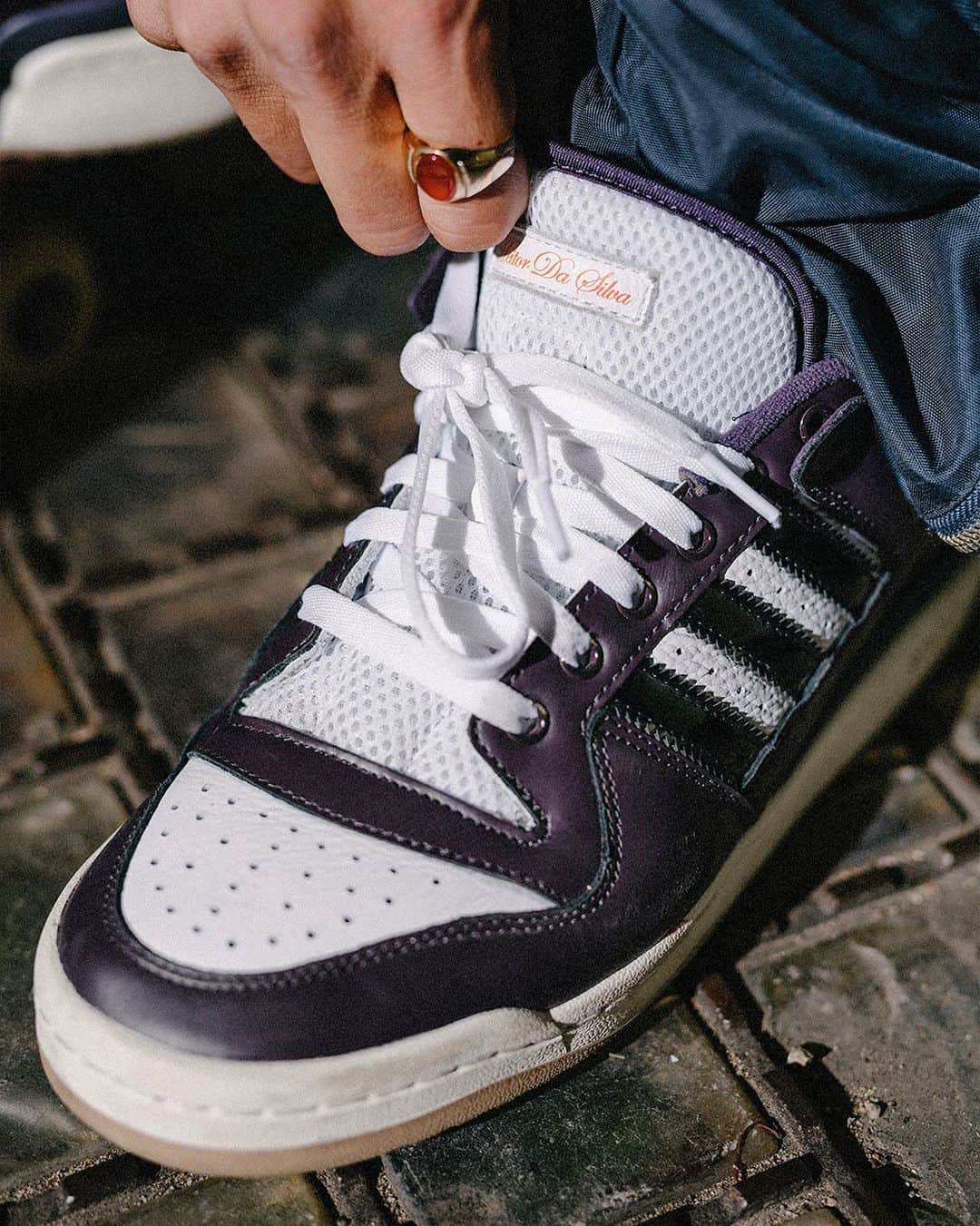 のインスタグラム：「🏀 From the court to the street /// The all-new Forum 84 ADV by @heitordasilva will be available Dec. 5th in select skate shops. • #adidasSkateboarding #adidasForum」