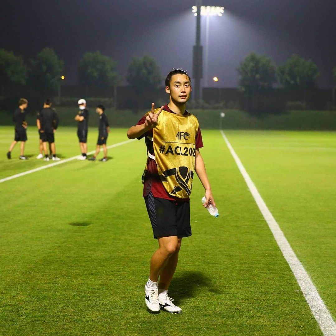 ヴィッセル神戸さんのインスタグラム写真 - (ヴィッセル神戸Instagram)「Another good day of training 👍🏼  #vissel #visselkobe #ヴィッセル #ヴィッセル神戸 #Kobe #神戸 #WeAreKobe #KobeForeverForward #一致団結 #JLeague #Jリーグ #ChampionsLeague #VisselinAsia #ACL2020 #AFC #Qatar #Doha」12月2日 2時46分 - visselkobe