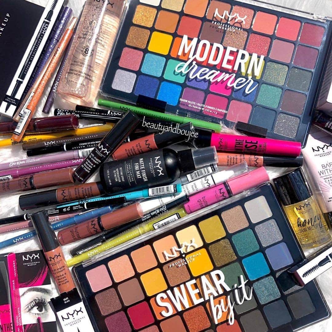 NYX Cosmeticsさんのインスタグラム写真 - (NYX CosmeticsInstagram)「SURPRISE! 🎉 We're treating you to an extra day of deals, beause we love you! 💋 Score 30% off all of our faves + free gifts with every purchase exclusively on nyxcosmetics.com 💄 • #regram @beautyandboujee #icedathome #nyxcosmetics #nyxprofessionalmakeup #crueltyfreebeauty」12月2日 3時14分 - nyxcosmetics