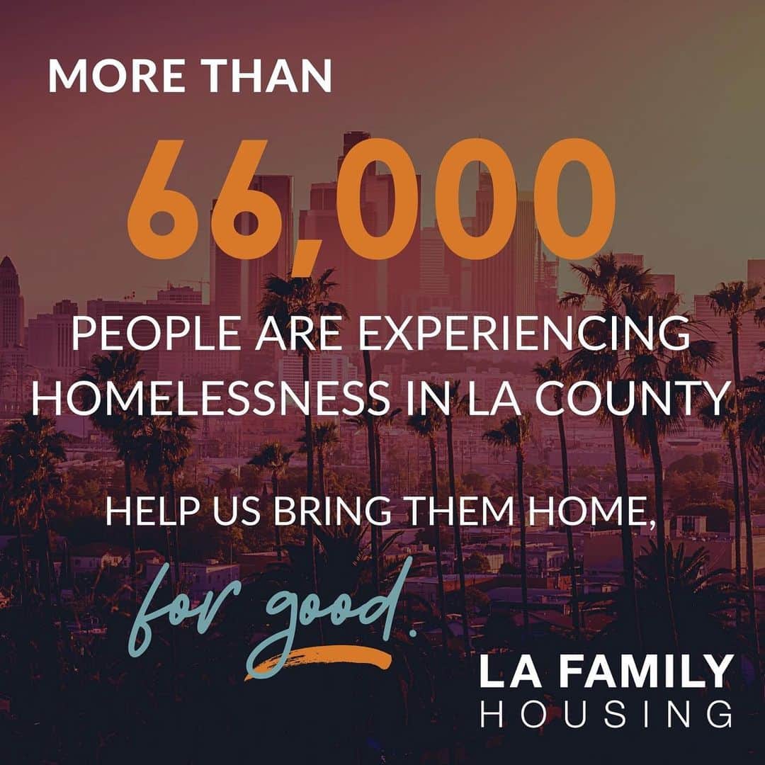 フィービー・トンキンのインスタグラム：「This Giving Tuesday, I’m giving back by supporting @lafamilyhousing in their work to end homelessness. Their goal is to raise $500K before December 31, which will allow them to move 100 more families home this holiday season. A generous donor is matching every dollar raised up to $250K. I know this year has been tough for everyone in a multitude of ways, so if you can support anything big or small head to lafh.org/donate. @lafamilyhousing #lafamilyhousing #givingtuesday #lafhholidays」