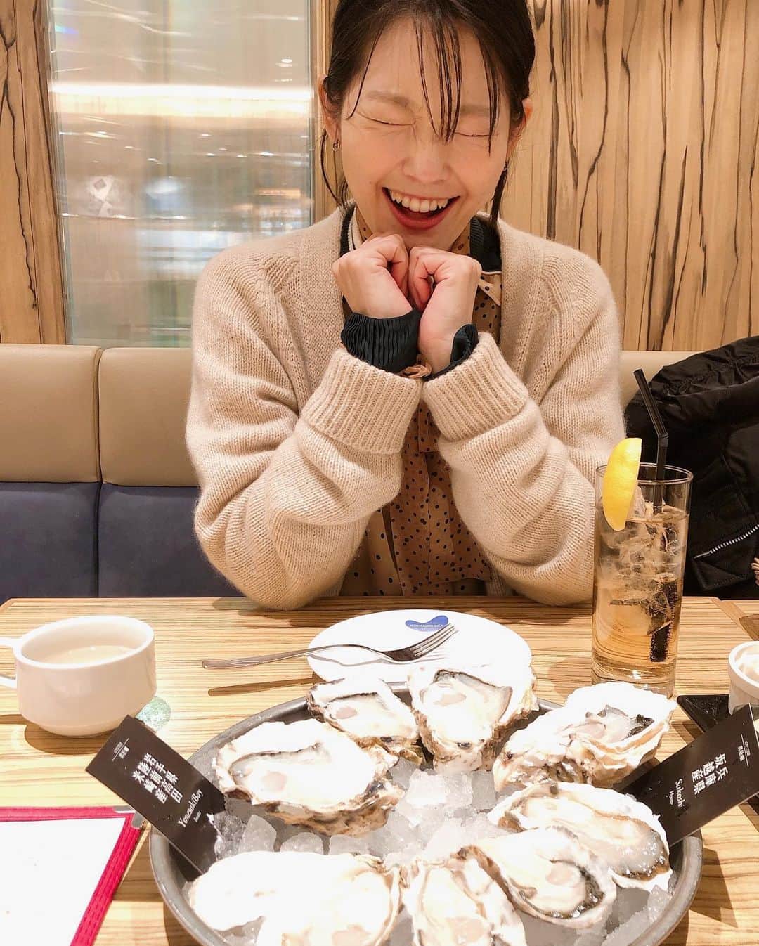 森貴美子さんのインスタグラム写真 - (森貴美子Instagram)「12月！冬だ！牡蠣だ〜‼︎‼︎🦪♡♡♡ ・ #牡蠣好き #굴 友と2人で50個近くの牡蠣食べました🦦💛」12月1日 18時36分 - morikimi_morikimi