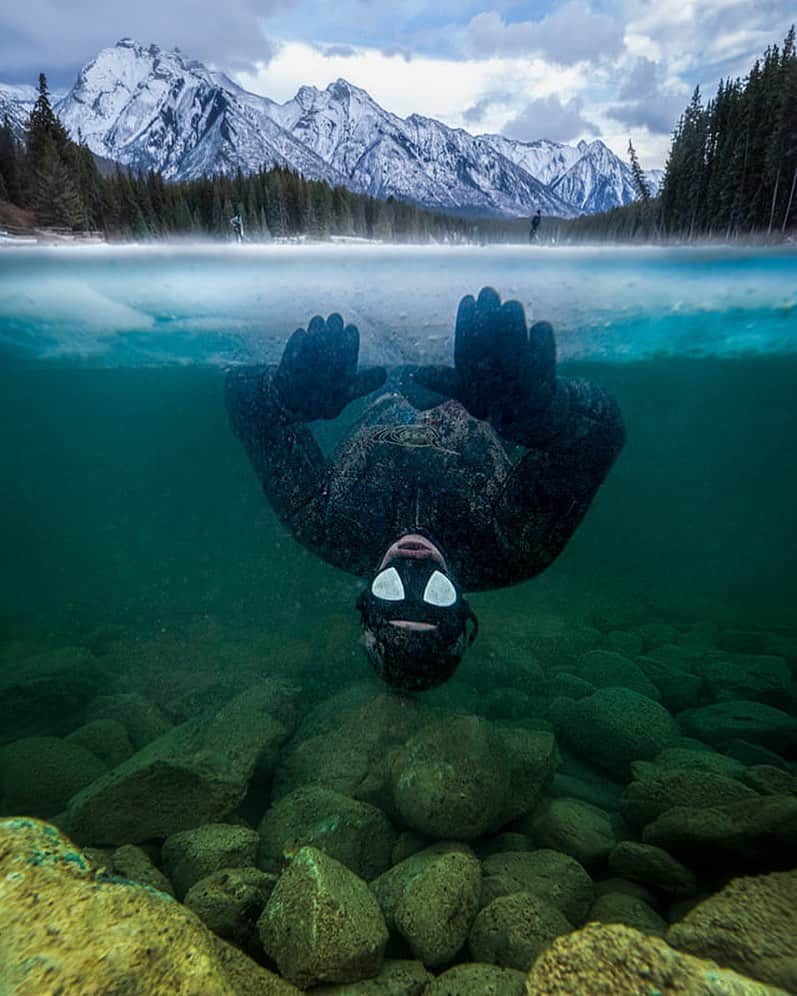 ボール・ウォッチのインスタグラム：「Explore your limits. An incredible way to refresh your mind under ice water by #magalicote Photographed by BALL Explorer @paulzizkaphoto  #beyourself #ballwatch #lettherebelight #exploration #explorer #adventure #lake #regram #journey #inspirational #underwater #freediving #freediver #JohnsonLake #ice #underwatchphotograph #underwaterworld #naturephotography #adventurer #exploreyourlimits #mindpower #wild #wilderness #freshwater #water #outdoor #apnea #space #icewater」