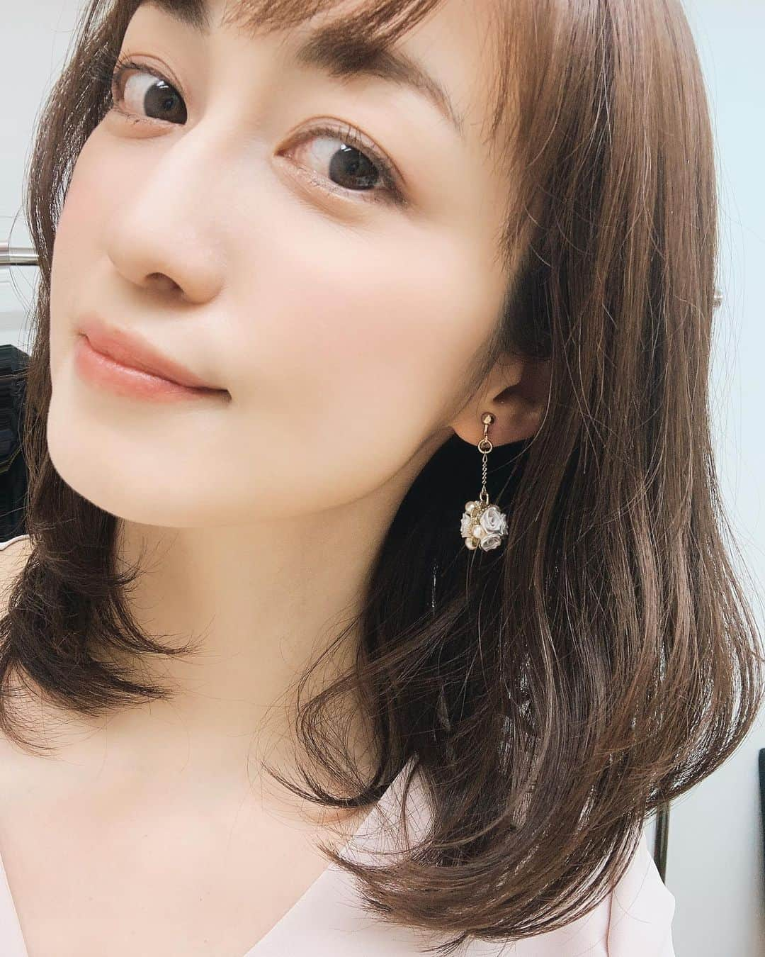 及川奈央さんのインスタグラム写真 及川奈央instagram「今日は六本木のスタジオにて、とあるスチール撮影でした¨̮⑅ 素敵なスタッフの方々と、愉しい時間でした。情報解禁されたら