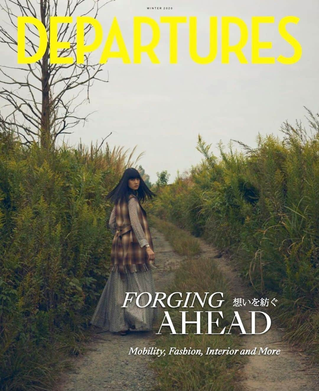 新井貴子さんのインスタグラム写真 - (新井貴子Instagram)「The cover story for @departuresmag Winter 2020🌾🍃✨  自然豊かなロケーションの中、襲来する小虫の群れに動じず撮影に挑んでいたことを思い出します。。🥷🏻🔥  Photo @tisch___  Direction & Styling @mamisekiya0906  Hair & Makeup @masayoshiokudaira  Thank you to the great team!🙏🏻✨」12月1日 19時21分 - kikoarai