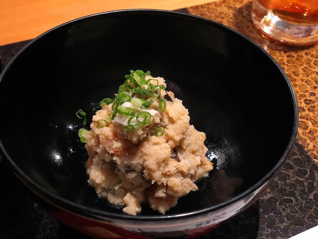 永井里菜さんのインスタグラム写真 - (永井里菜Instagram)「. . 今日は大丼extra鰻😆💓💓💓 食べても減らない鰻。 何食べても美味しい。 最高。 幸せ。 . いつも美味しくて幸せな時間に感謝すぎます。。 ありがとうございます🥰❤️✨ . 食後のお散歩していたら、マスクメロンパフェに辿り着いてしまったぁ😋💕 . 満足じゃ〜っ✨\( ˆoˆ )/✨ . #日本橋伊勢定本店 #千疋屋」12月1日 19時22分 - nagairinasea8