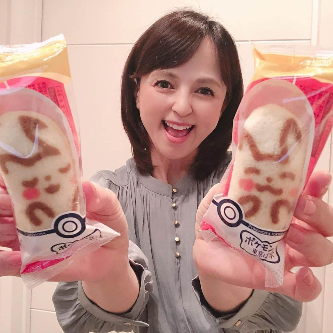 いとうまい子さんのインスタグラム写真 - (いとうまい子Instagram)「東京ばな奈ゲット〜💕 なかなか買えなかったけど、やっと見つけて買えました！ ピカチュウ バージョン♪ ありがとう〜*\(^o^)/*  #東京ばな奈 #ピカチュウ  #可愛い #嬉しい #幸せ #セブンイレブン #いとうまい子」12月1日 19時34分 - maimai818