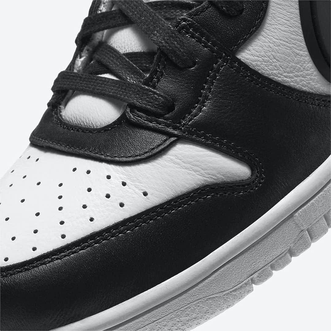 VERBALのインスタグラム：「@nike x @ambush_official ⚫️⚪️  #AMBUSH x @NIKE DUNK HIGH in Black White  Globally available on 12.11.2020 Avail in US Men's 5 (23cm) - 13 (31cm) AMBUSH® WORKSHOP 1 AMBUSH® WORKSHOP 2 AMBUSHDESIGN.com NIKE.com  Select retailers」