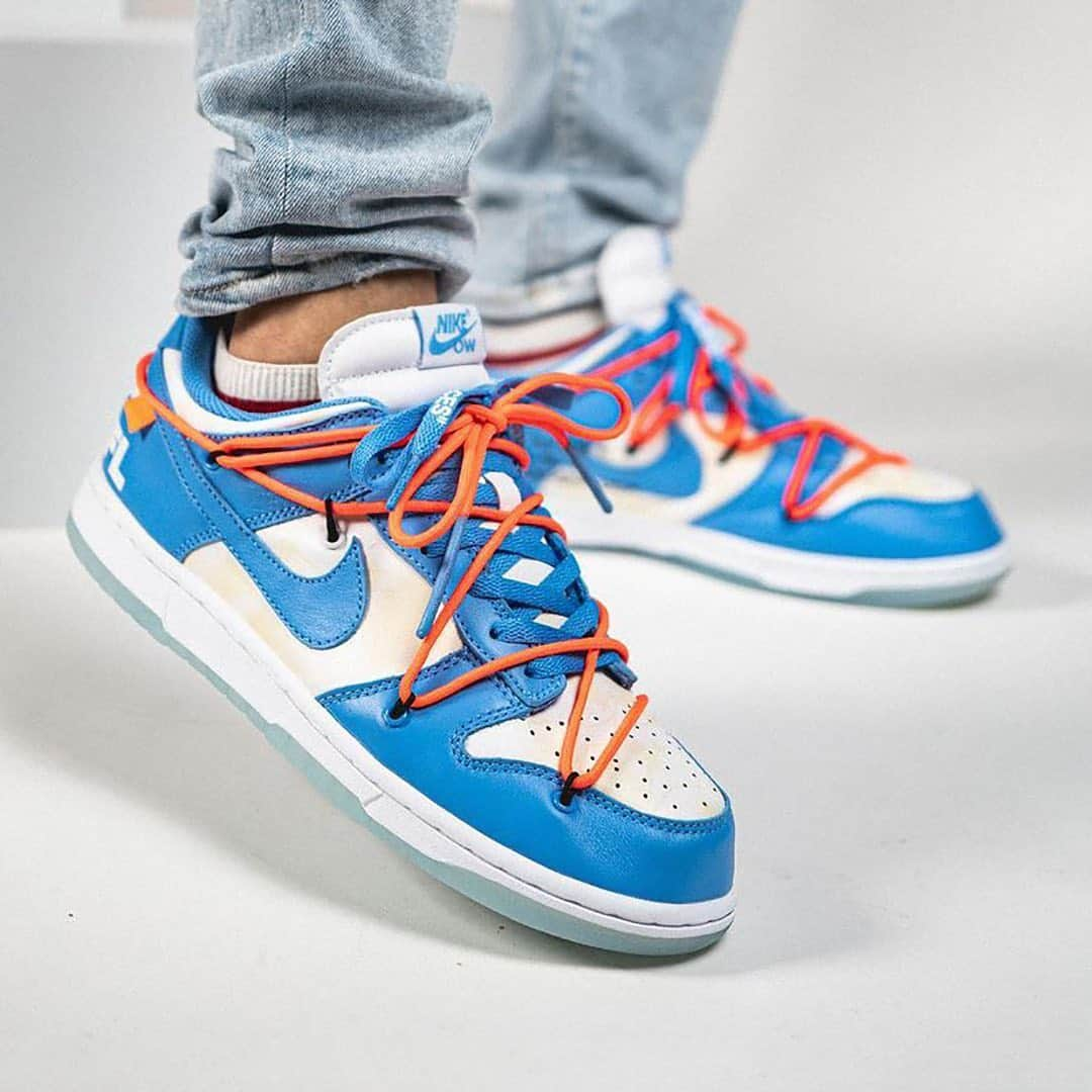 HYPEBEASTさんのインスタグラム写真 - (HYPEBEASTInstagram)「@hypebeastkicks: Take an on-feet look at the upcoming @off____white x @futuralaboratories @nike Dunk Low collab. Originally unveiled at the Off-White SS20 live stream, the orange and navy pair features @futuradosmil’s signature stencil artwork along with his signature, while the University Blue pair spotlights his artwork arrives on the inner panels in a faint yellow shade. Both come with a unique hiking boot-inspired lace anchor points with orange laces over the traditional sneaker lacing layout with navy laces. Stay tuned for a release date along with pricing. ⁠⠀ Photo: @repgod888」12月1日 19時46分 - hypebeast