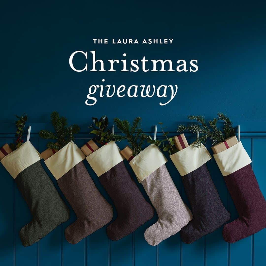 ローラアシュレイのインスタグラム：「This year has been a tough one for all of us and we are so grateful for all of your support during this time.   As a thank you, we will be running a series of giveaways throughout December to bring some joy and sparkle to your Christmas.   With 6 wonderful Laura Ashley prizes available, keep your eyes peeled to find out what’s inside the first Laura Ashley stocking coming soon!  #BringingChristmasHome」
