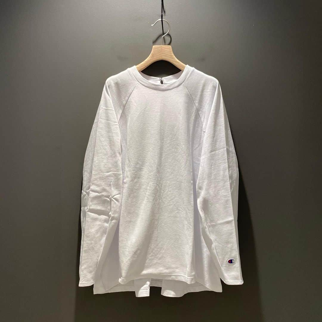 BEAMS JAPANさんのインスタグラム写真 - (BEAMS JAPANInstagram)「＜Champion＞×＜Ray BEAMS＞ Womens REVERSE WEAVE CREW Special ¥9,800+TAX Item No.61-14-0548 BEAMS JAPAN 3F ☎︎03-5368-7300 @beams_japan #champion #beams #raybeams #beamsjapan #beamsjapan3rd Instagram for New Arrivals Blog for Recommended Items」12月1日 20時15分 - beams_japan