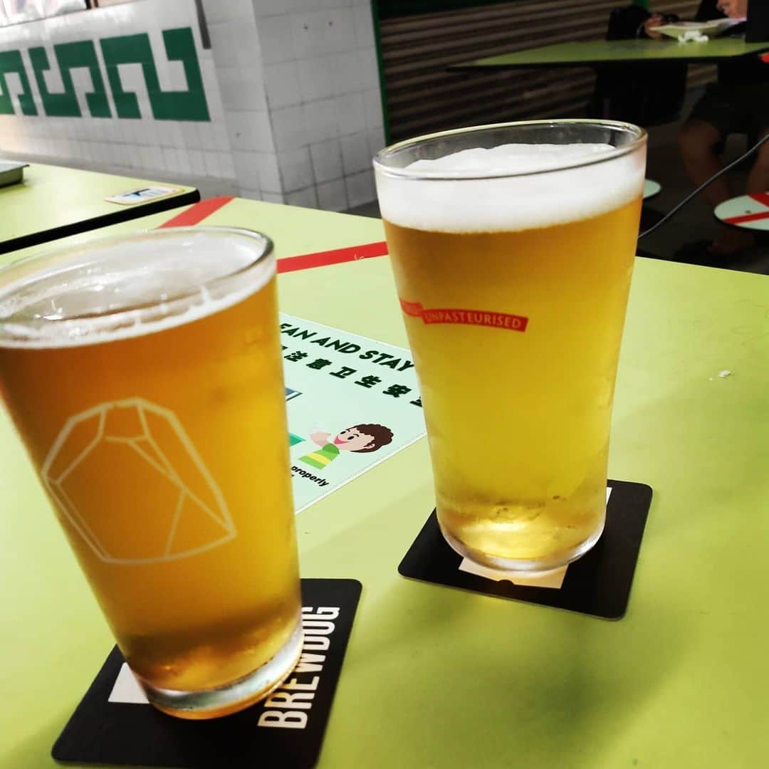 有坂翔太のインスタグラム：「中華街の美味しいクラフトビールのお店。日によって違う品種。今日はベトナムのクラフトビールが美味しかった。」
