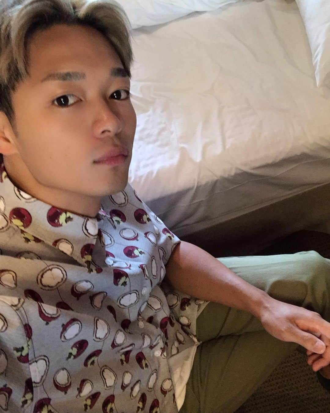 西條 祐也のインスタグラム：「selfie.」